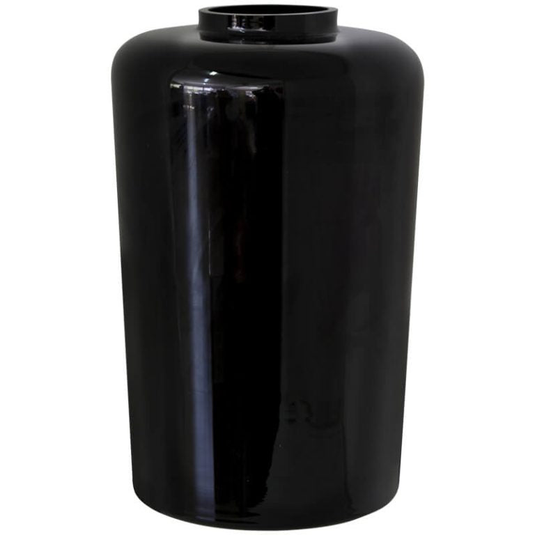 BLACK AXEL VASE
