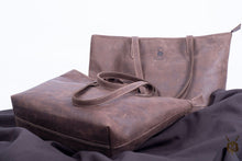 Load image into Gallery viewer, Shany-Luna Shopper bag with a closing zip
