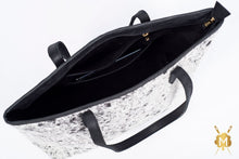 Load image into Gallery viewer, Shany-Luna Shopper bag with a closing zip
